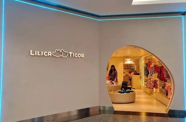 LILICA & TIGOR